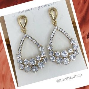 Classic Elegant White Crystal Formal Prom Bridal Cocktail Drop Earrings